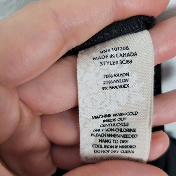 Soft Surroundings Crop Pull On Pants Crochet Trim Stretch Black Size PM Petite - Picture 8 of 9